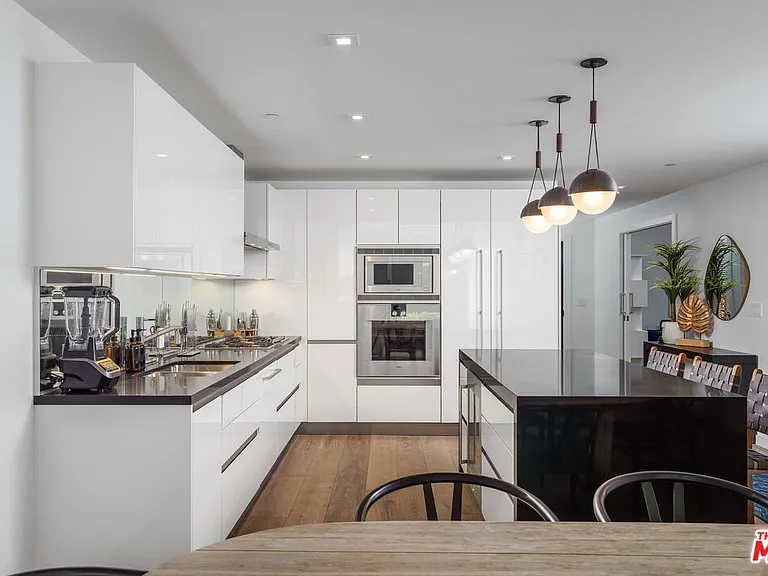 9000 W 3rd St #211 — Photo 3