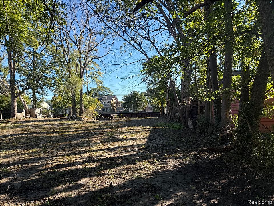 1st image of 600 Ashland St