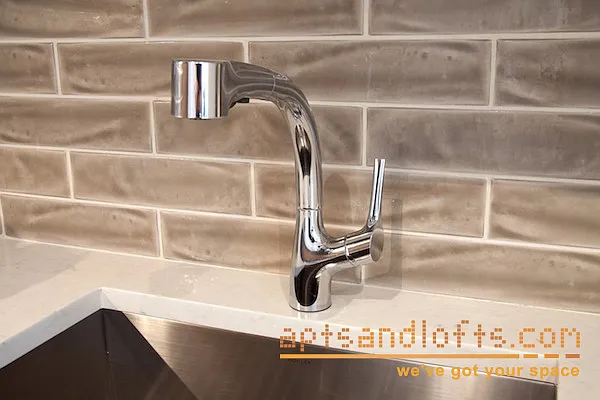 Rented by aptsandlofts.com | media 30