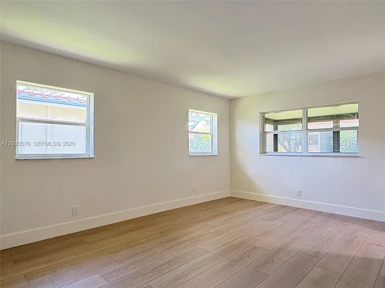1221 NW 44th St — Photo 20