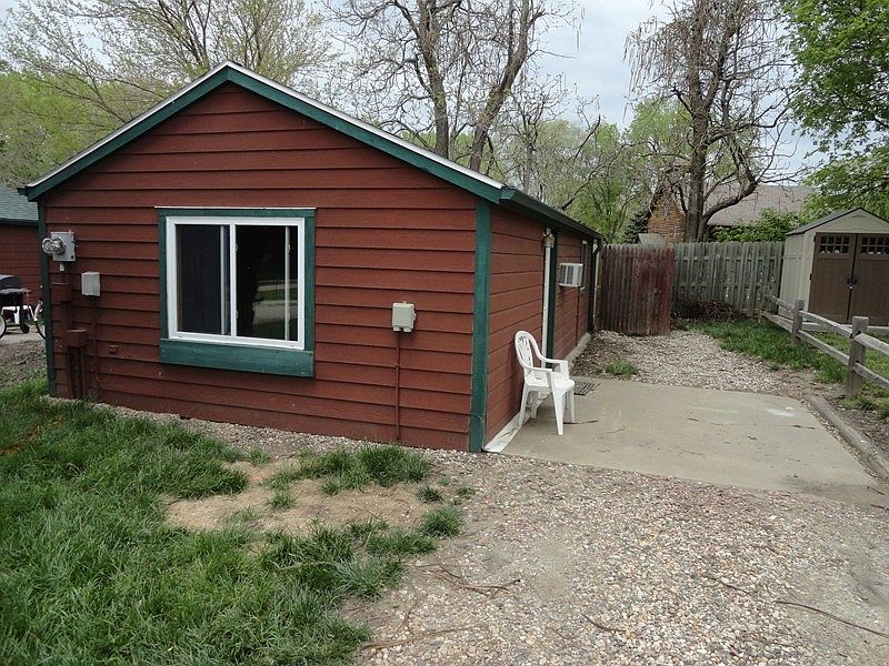 1st image of 104 Parkview Pl
