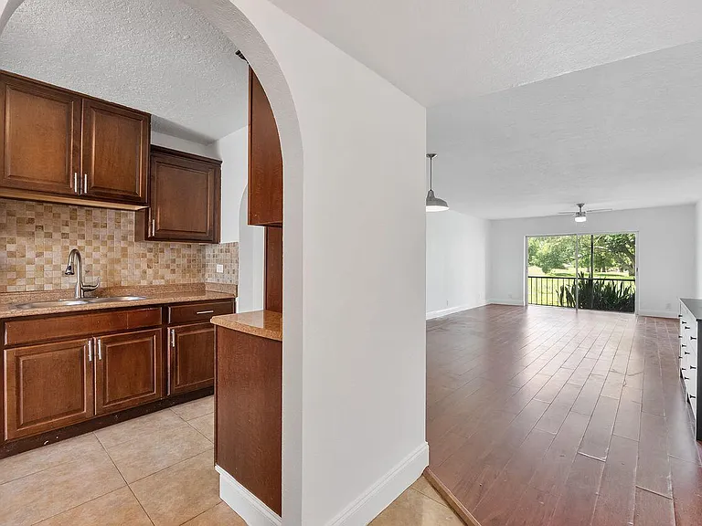 6260 S Falls Circle Dr #110 — Photo 7