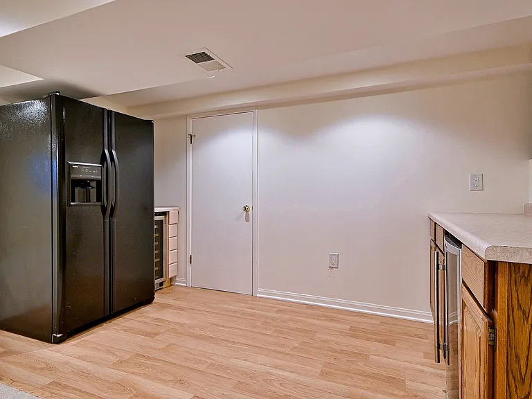 2360 N Drury Ln — Photo 30