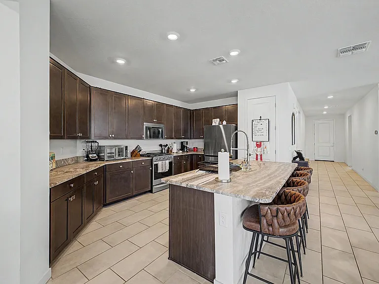 2548 W Grenadine Rd — Photo 12
