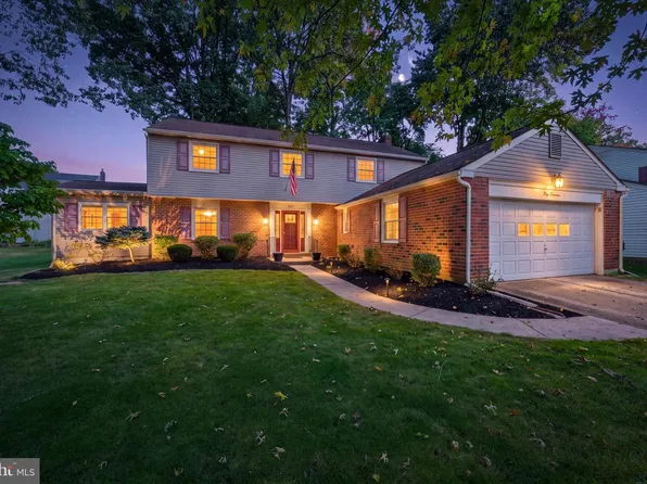 3017 Maple Shade Ln, Wilmington, DE 19810