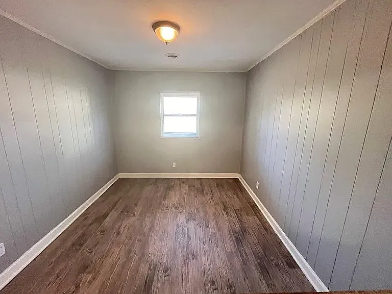 890 Dawn Dr — Photo 10