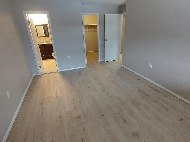 18622 Walkers Choice Rd #6 — Photo 24