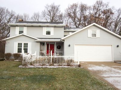 2615 Pineview Dr NE, Grand Rapids, MI, 49525