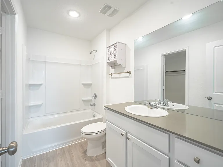 9804 Carome Mill Dr — Photo 13