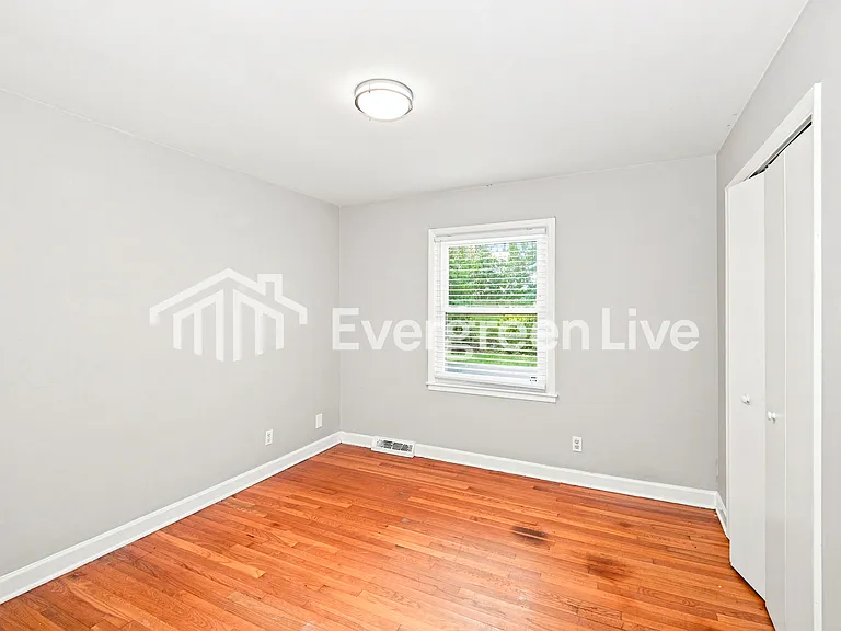 3937 Belshire Ln — Photo 9