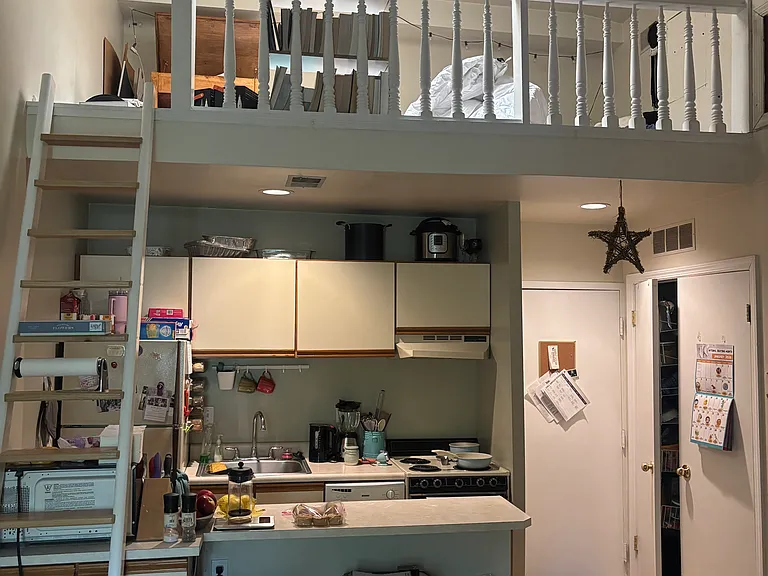 6100 Walnut St #11 — Photo 3