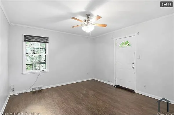 10431 Corning St — Photo 7