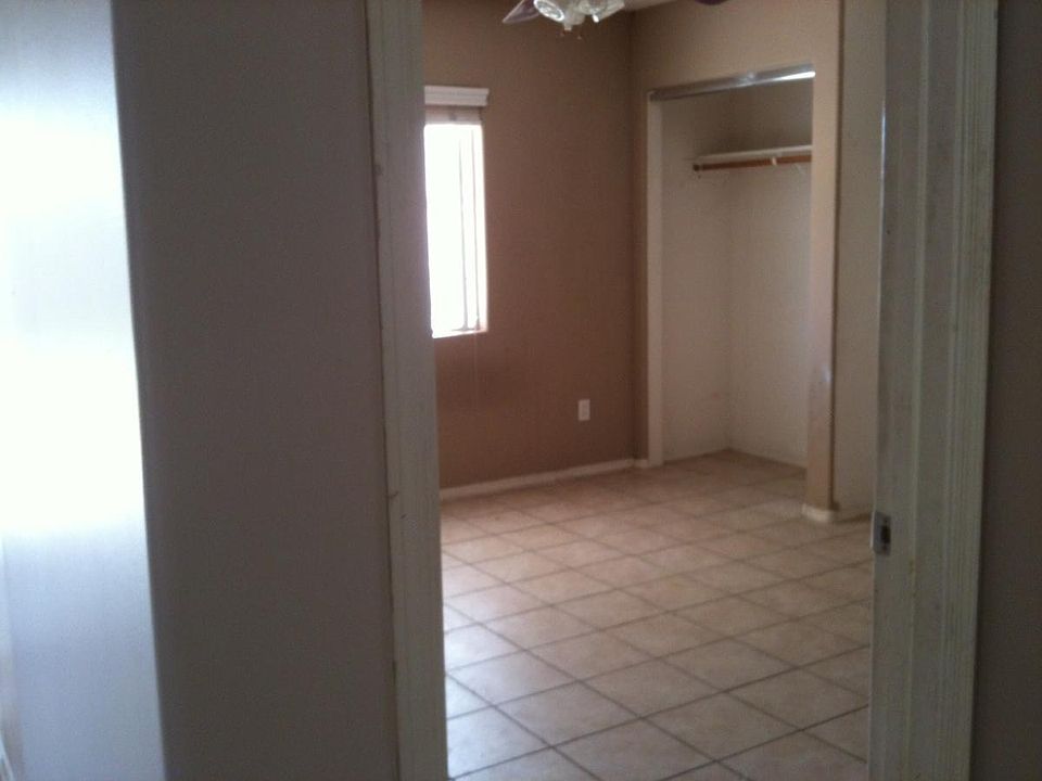 2nd image of 12701 W Laurel Ln
