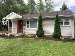 2020 Ridgeland Rd, Rockford, IL 61108