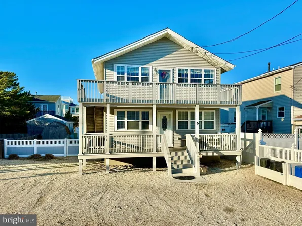 6 E 35th St #B, Brant Beach, NJ 08008