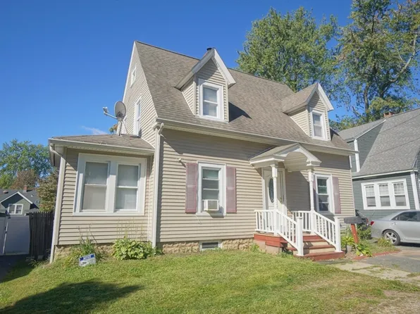 26 Harkness Ave, Springfield, MA 01118