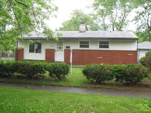 1st image of 16502 Oxford Dr