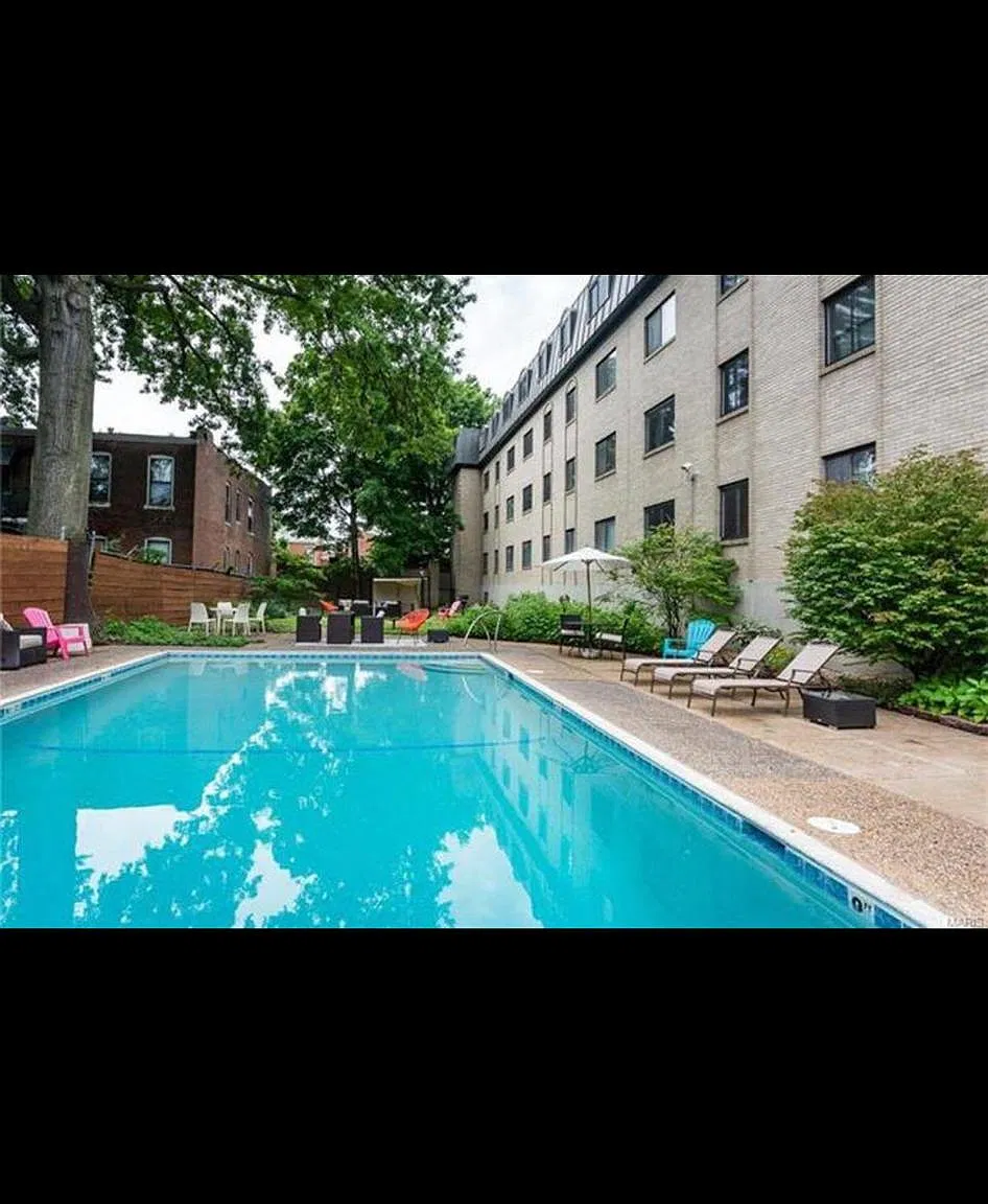1 bed, 700 sqft, $1,200 — Photo 3