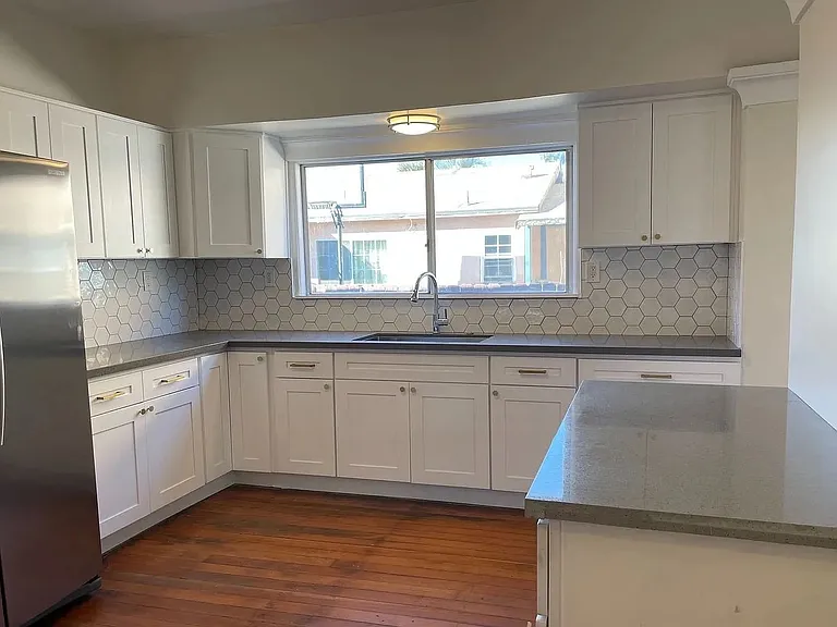 2176 W 30th St #2176 — Photo 11