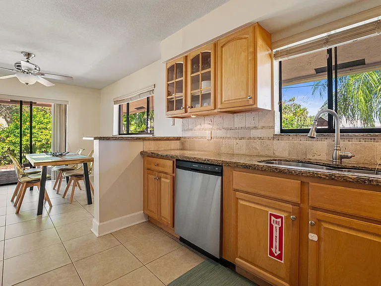4850 NE 25th Ave W #WEST — Photo 40