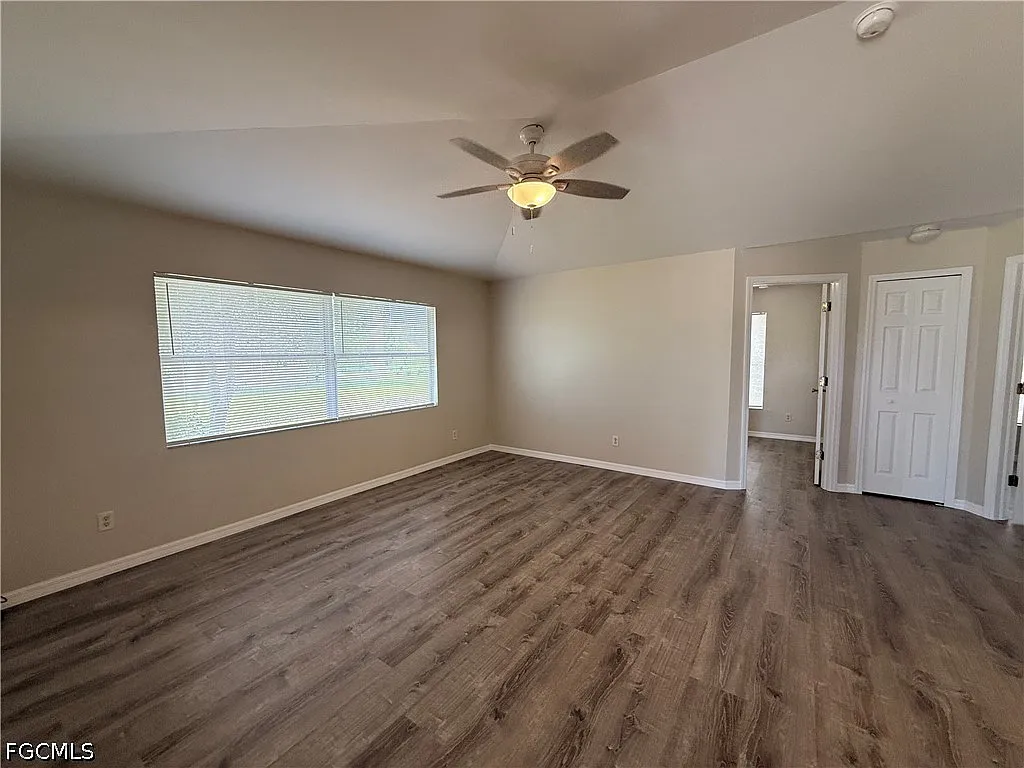 2 bed, 2.0 bath, 2156 sqft, $1,450 — Photo 3