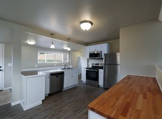 25712 Lawson St, Black Diamond, WA