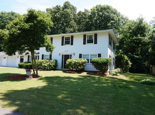 13 Willowbrae Dr, Peabody, MA 01960