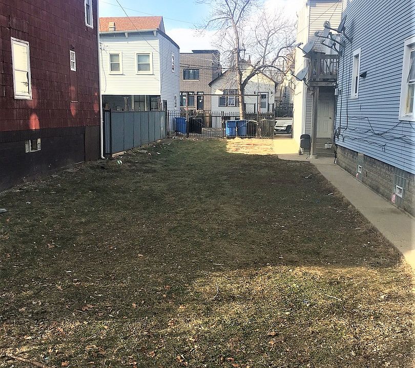 1st image of 2718 W Francis Pl