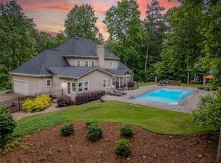 9950 Farmbrook Ln, Johns Creek, GA 30022