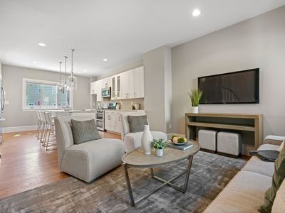 663-663A E 5th St, Boston, MA, 02127