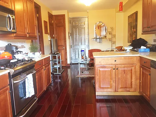 Rented by NY Space Finders Inc. | media 11