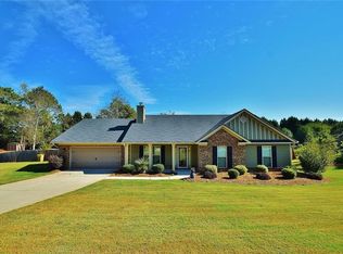 1305 Fieldstone Dr, Winder, GA