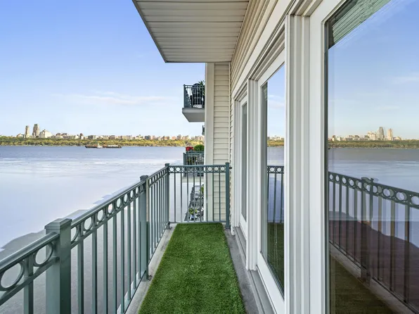 252 The Promenade image 4 of 28