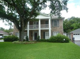 10 Tennyson Pl, New Orleans, LA 70131