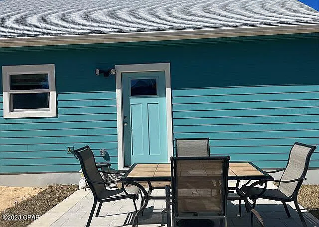 4 bed, 2.5 bath, 1600 sqft, $2,800 — Photo 3