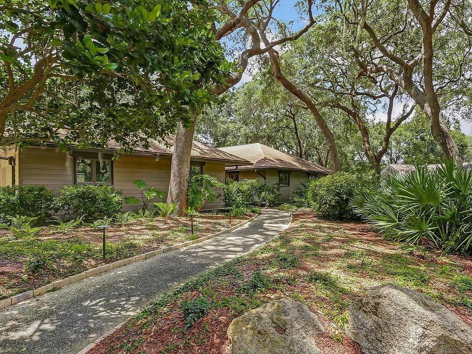 1st image of 2408 Los Robles Dr