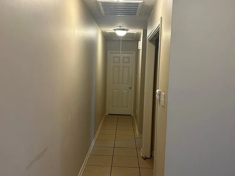 1544 Montagne St #A — Photo 4