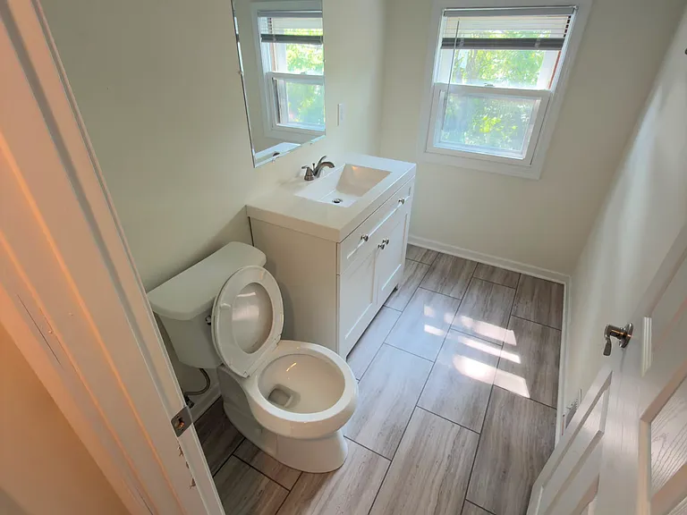 W169N9081 Goode Ave — Photo 10