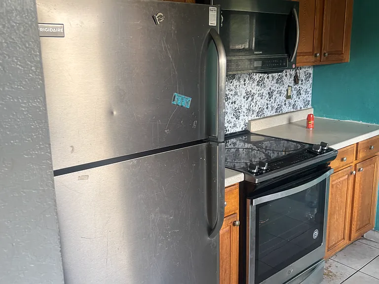1745 Cleveland St — Photo 8