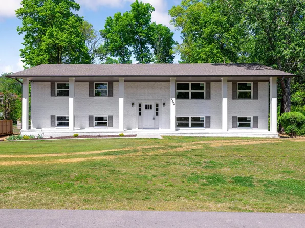 2398 Interlackin Cir NW, Cleveland, TN 37312