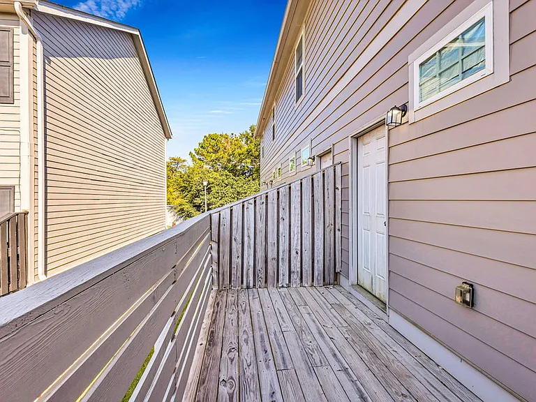 109 E Orchard Loop — Photo 15