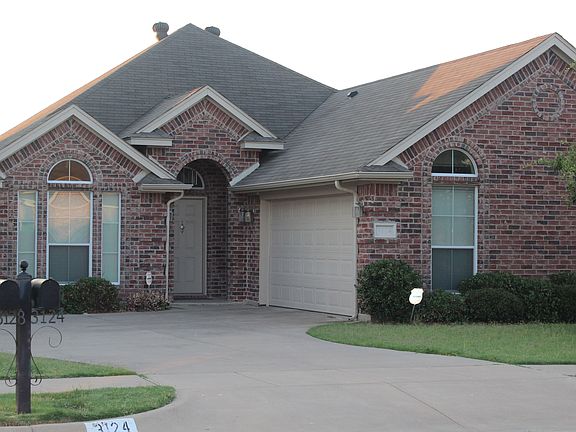 Swing garage makes frontage more appealing