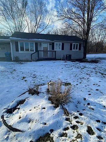 14490 Eddy Lake Rd photo 1
