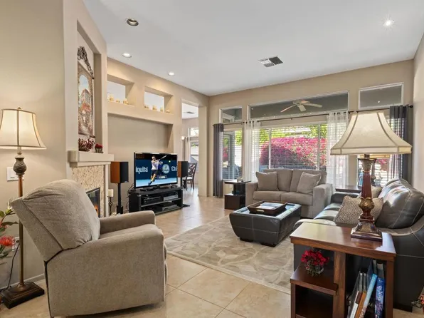 78718 Aguave Dr, Palm Desert, CA 92211