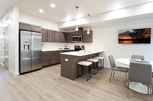 Prairie Pointe Apartments and Townhomes Photo 1