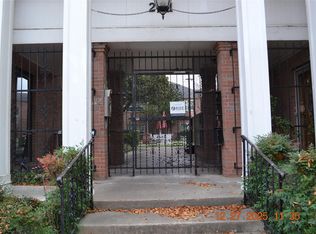 2711 Briarhurst Dr APT 18, Houston, TX 77057