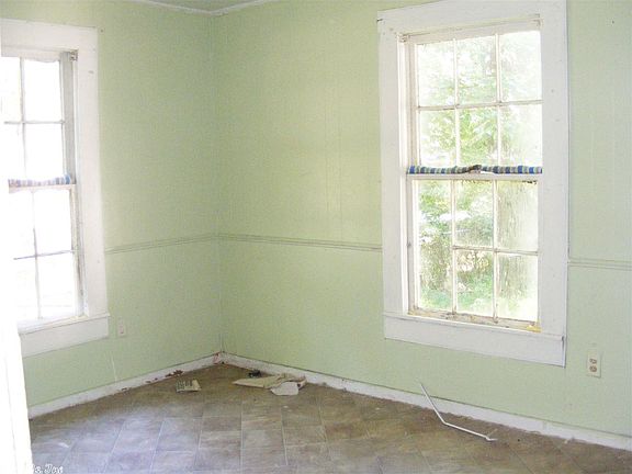 5th image of 1120 Roosevelt St