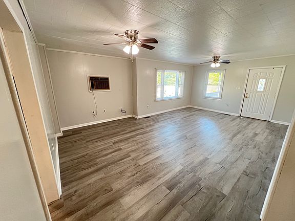 2nd image of 1209 Cumberland Ave