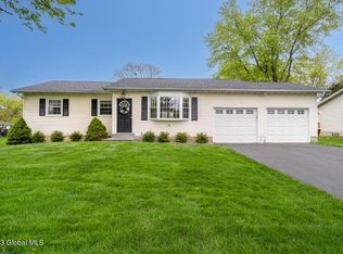 41 Sparrowbush Rd S, Latham, NY 12110