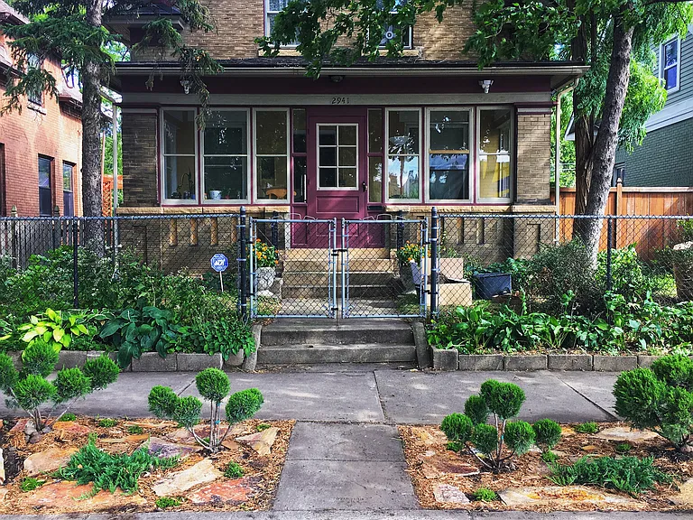 2941 Oakland Ave — Photo 1